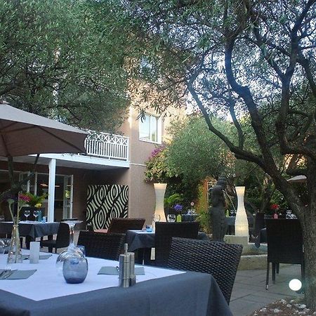 H Hotel Hyeres Bagian luar foto